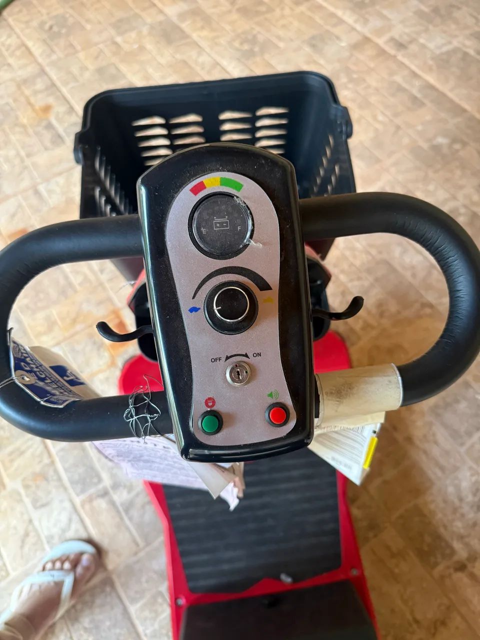 Vendo Carrinho elétrico  para idosos e outros ! - Foto 4