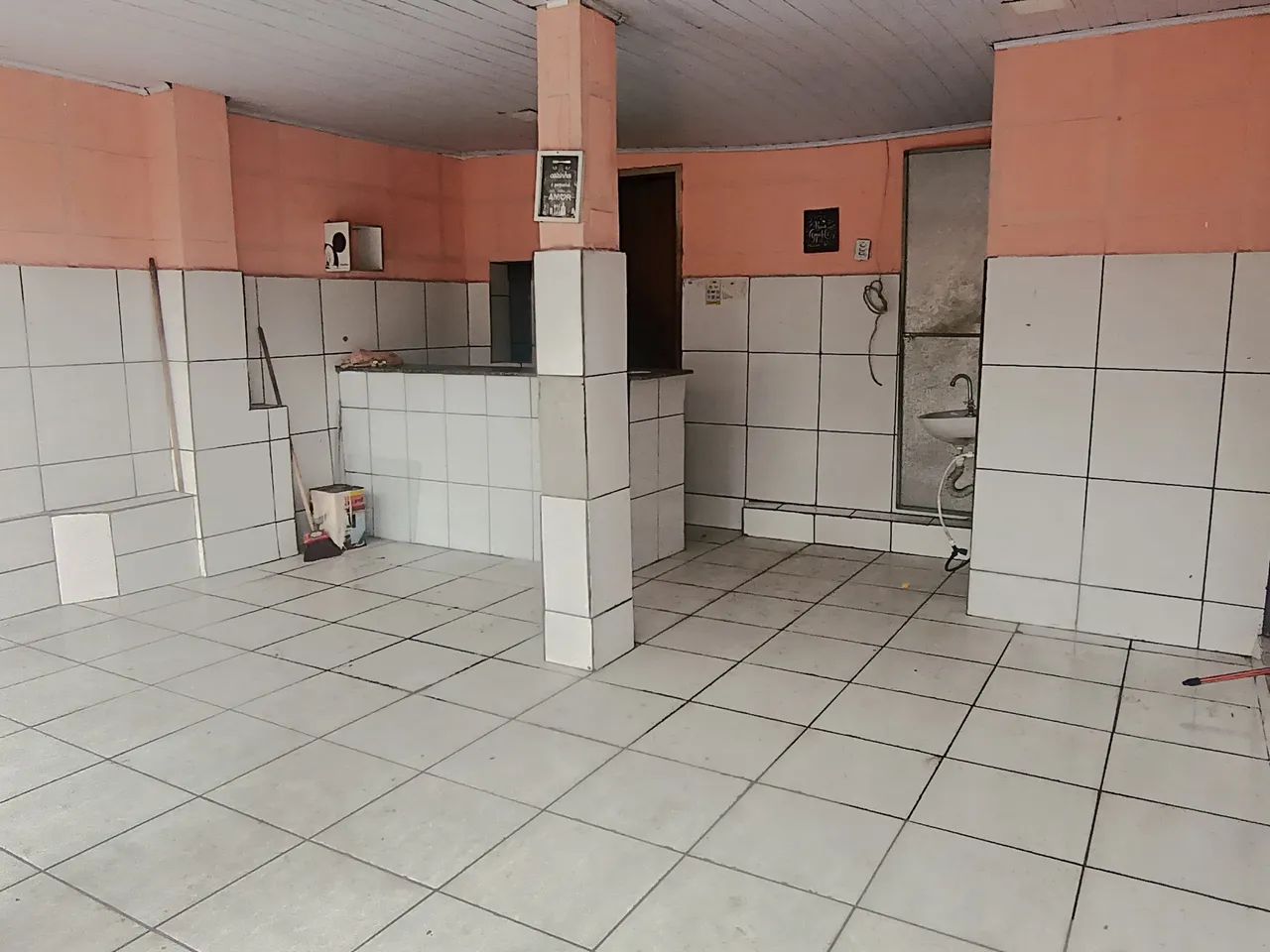 Oportunidade Comercial: Loja no Centro de São João de Meriti