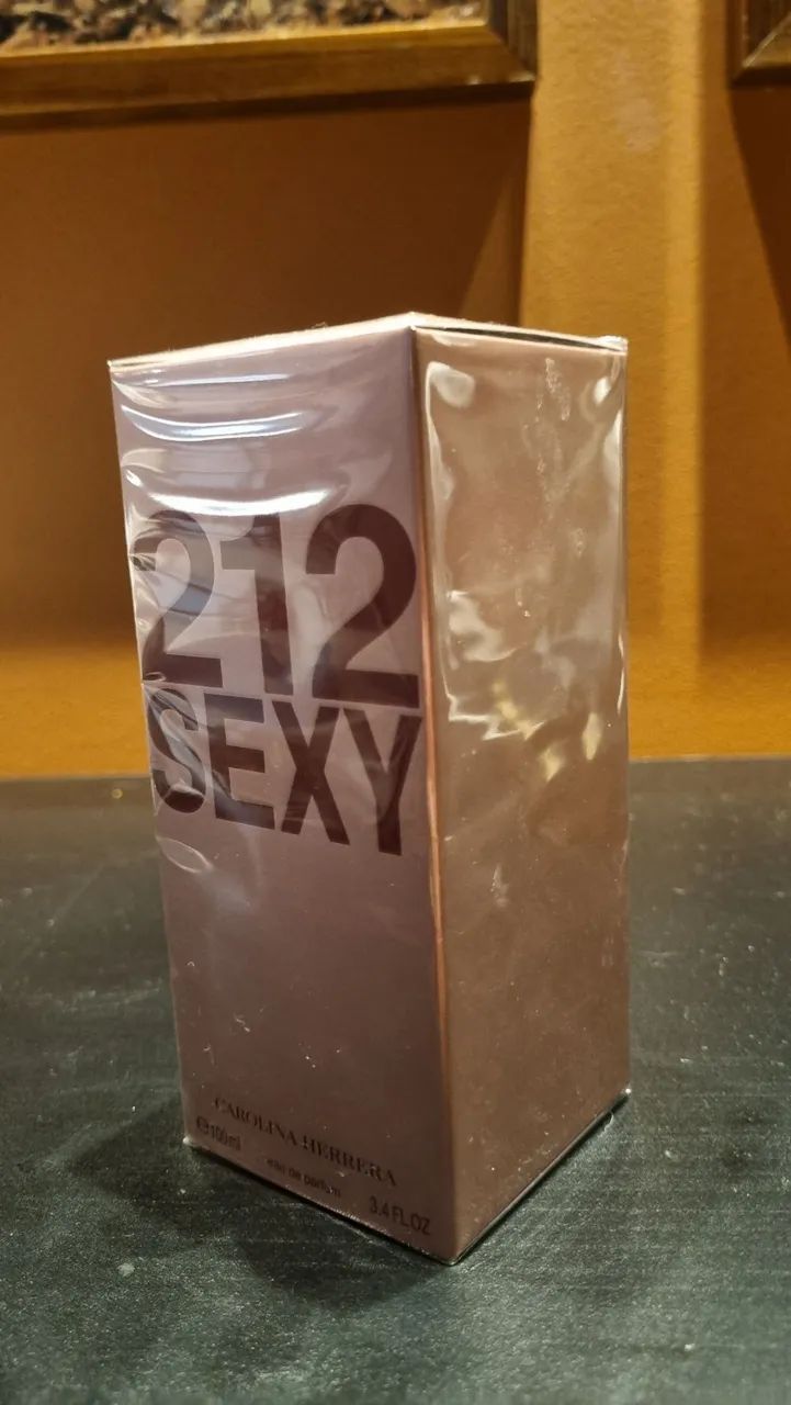 Perfume 212 Sexy (100ml) - Novo e lacrado - Foto 2
