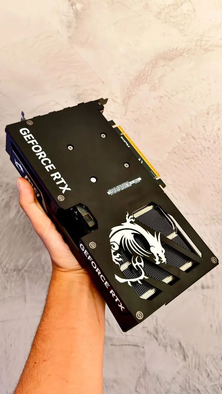 RTX 5060 8GB MSI Dual RGB - Foto 3
