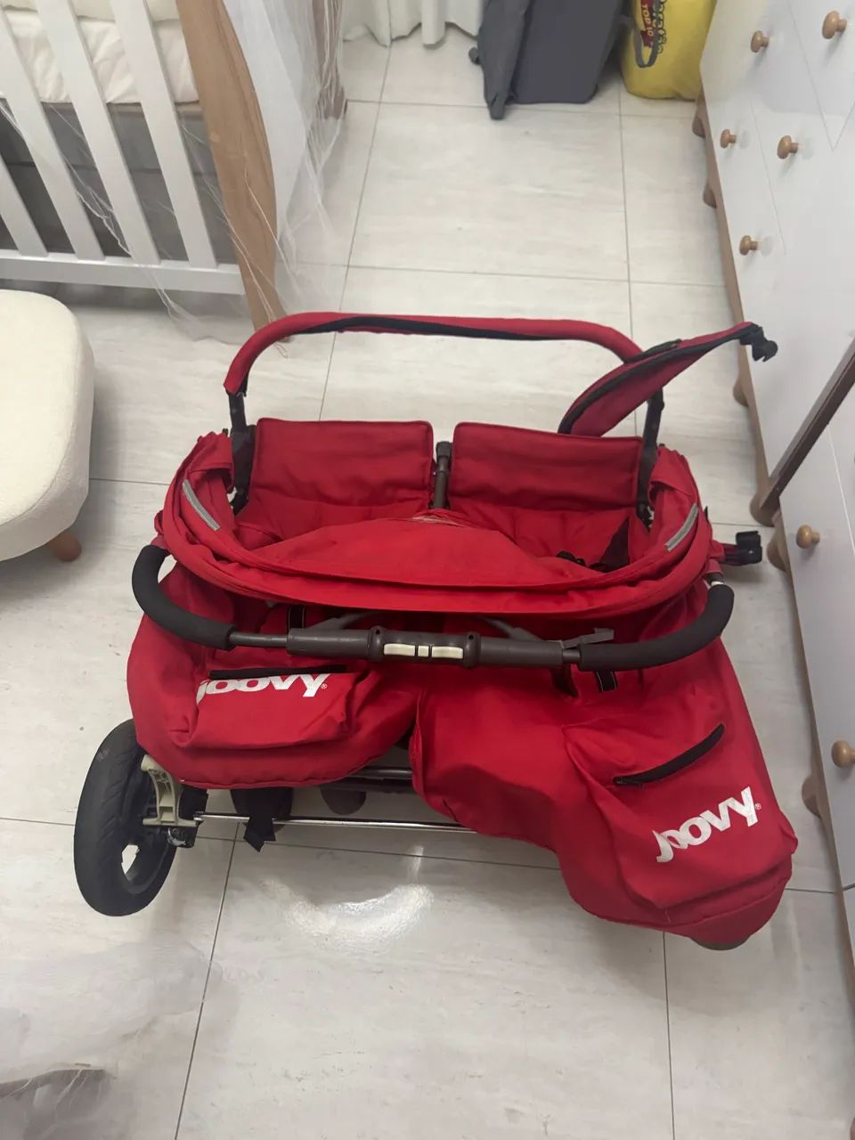  Carrinho para gemeos - Foto 4