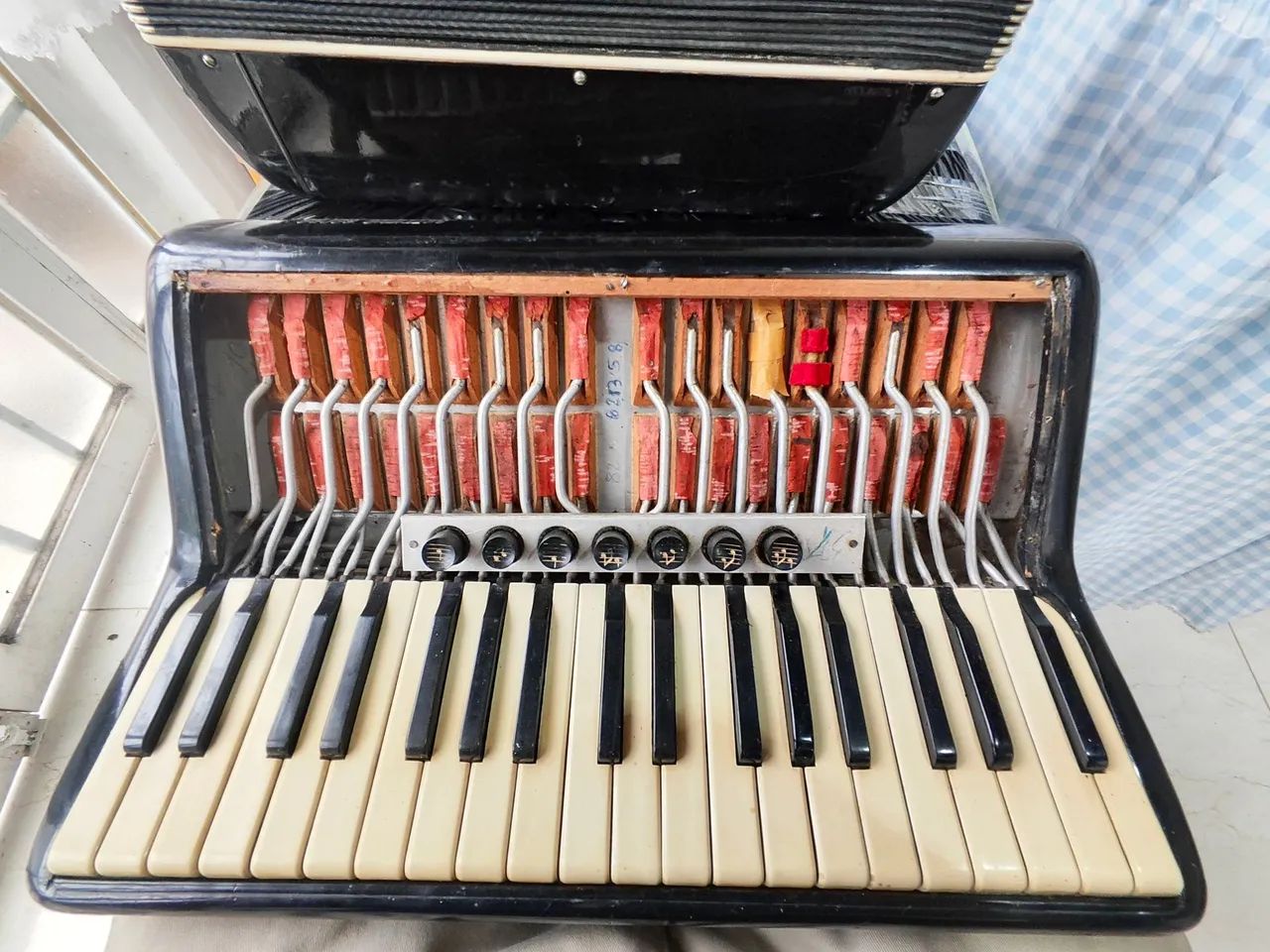 Acordeon 80 baixos  - Foto 2