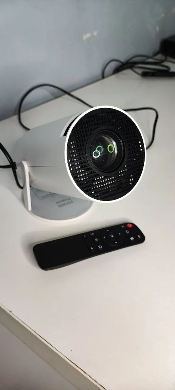 Projetor Hy300 Com Controle Remoto Liga Não tem imagem