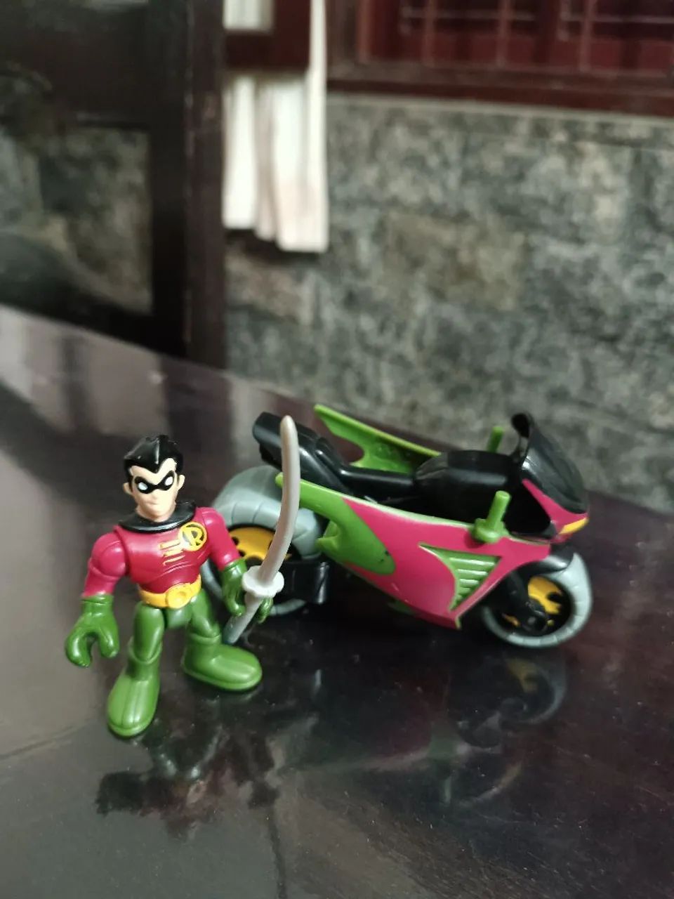 Imaginext DC Super Friends - Robin + Moto + Espada Extra