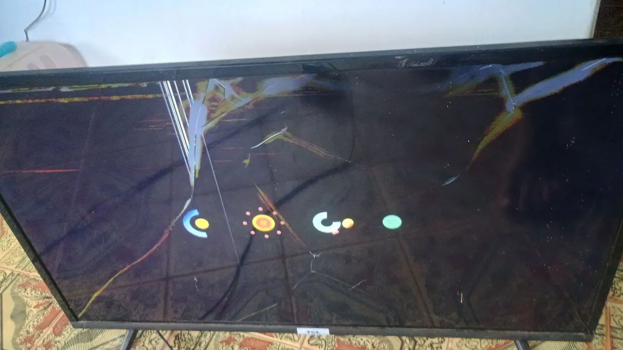 TV QUEBRADA PARA REMOÇÃO DE PEÇAS - Foto 2