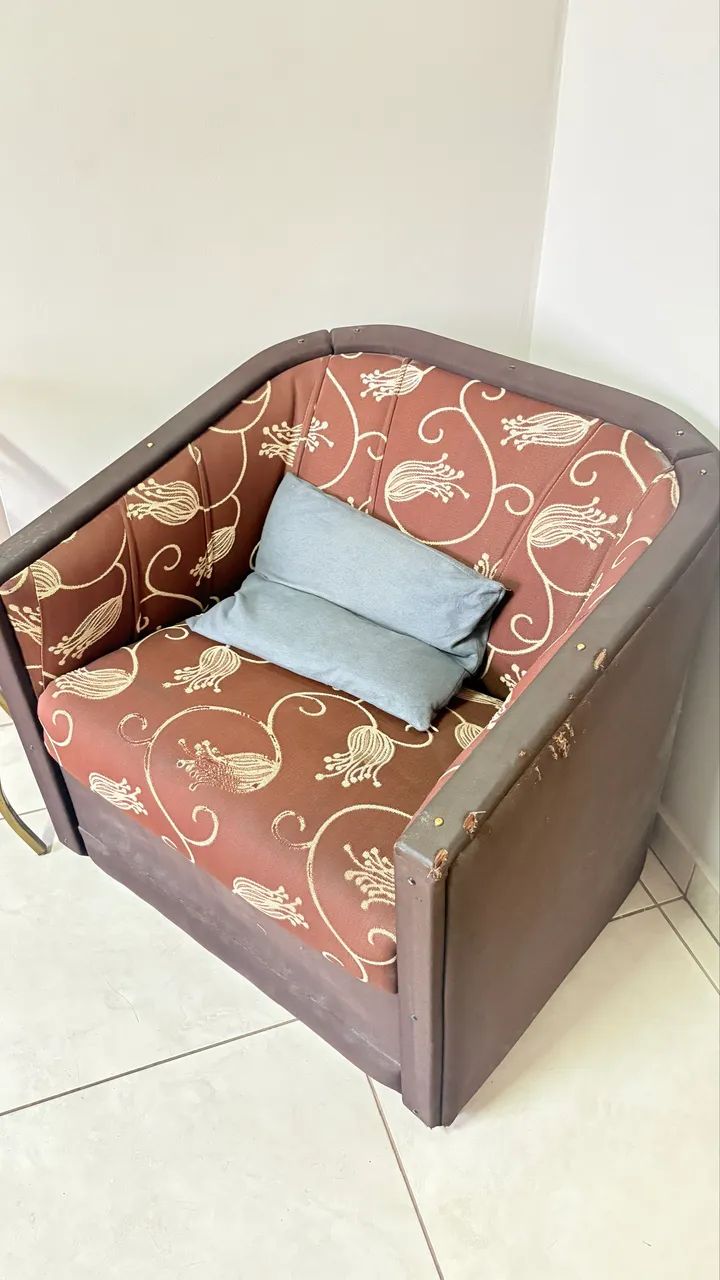 Vendo Poltrona para recepção ou sala de espera