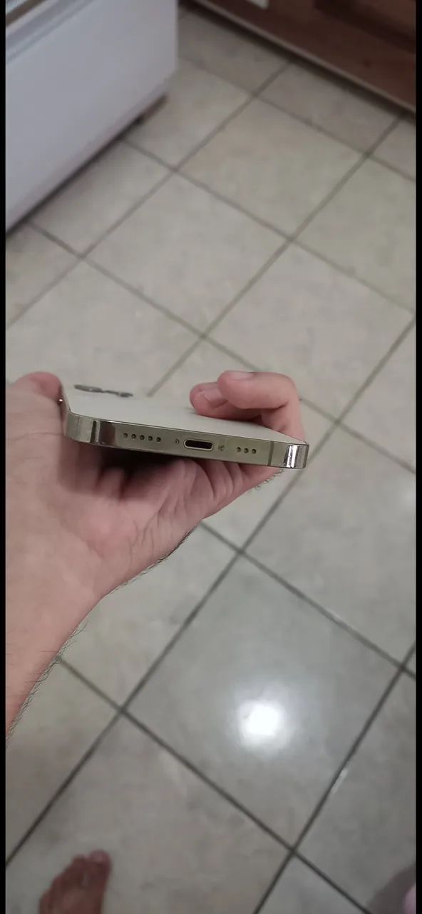 iPhone 12 Pro todo original - Foto 3