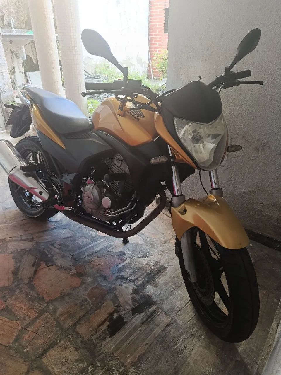 Cb 300 - Foto 2