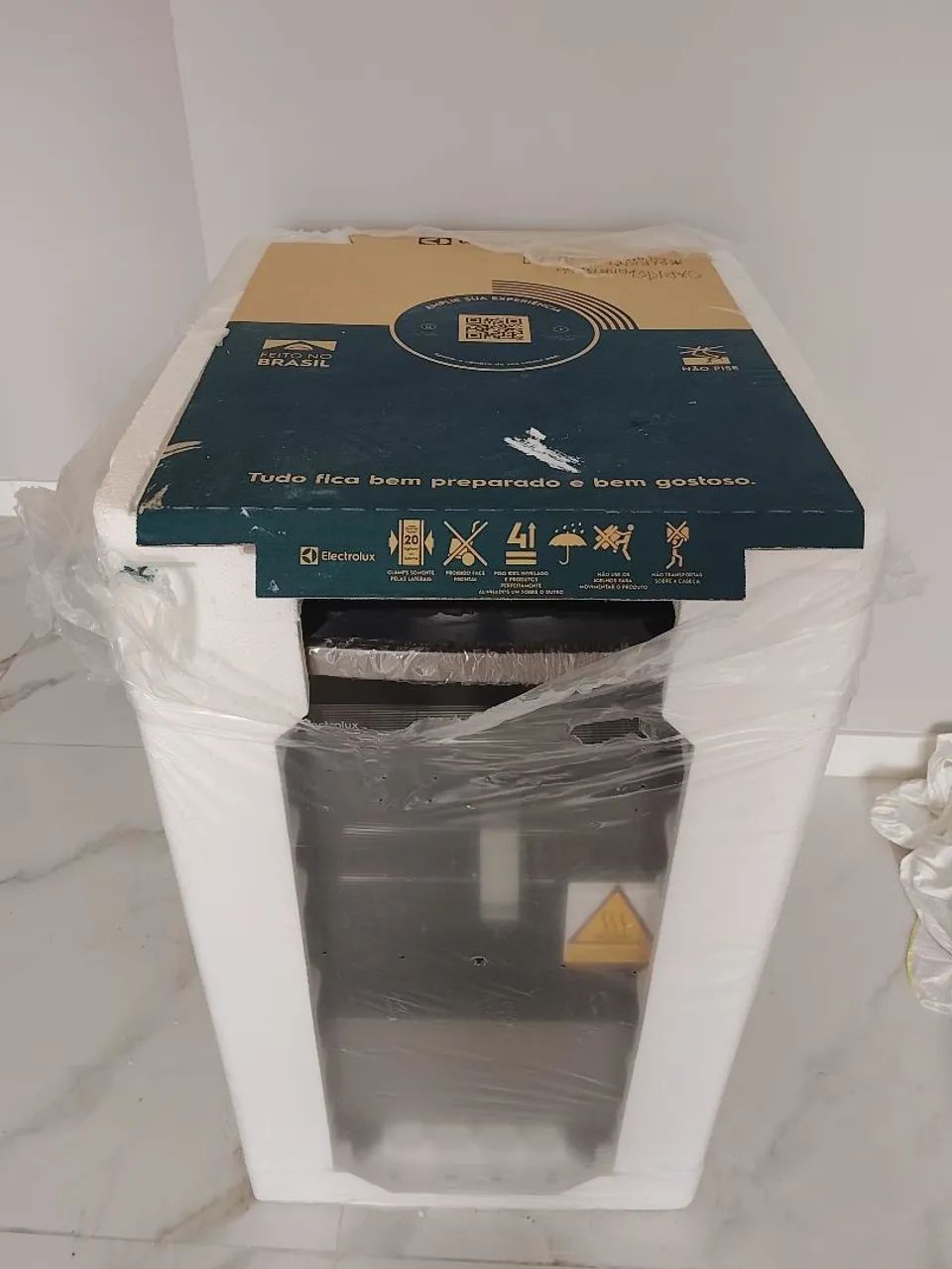 Vendo fogão 4 bocas Eletrolux inox  - Foto 2