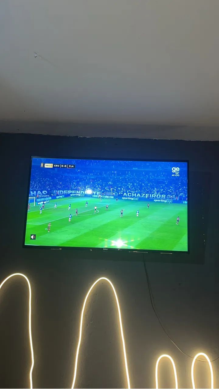 Vendo tv smart 43 nova 1300 