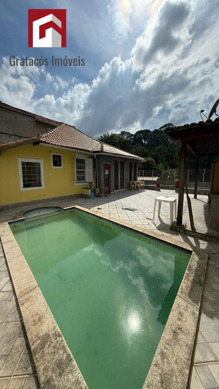 Casa apenas 10 minutos do Centro de Perópolis !!!