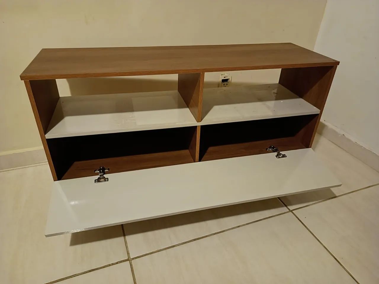 Rack com espaços e gaveta - Foto 4