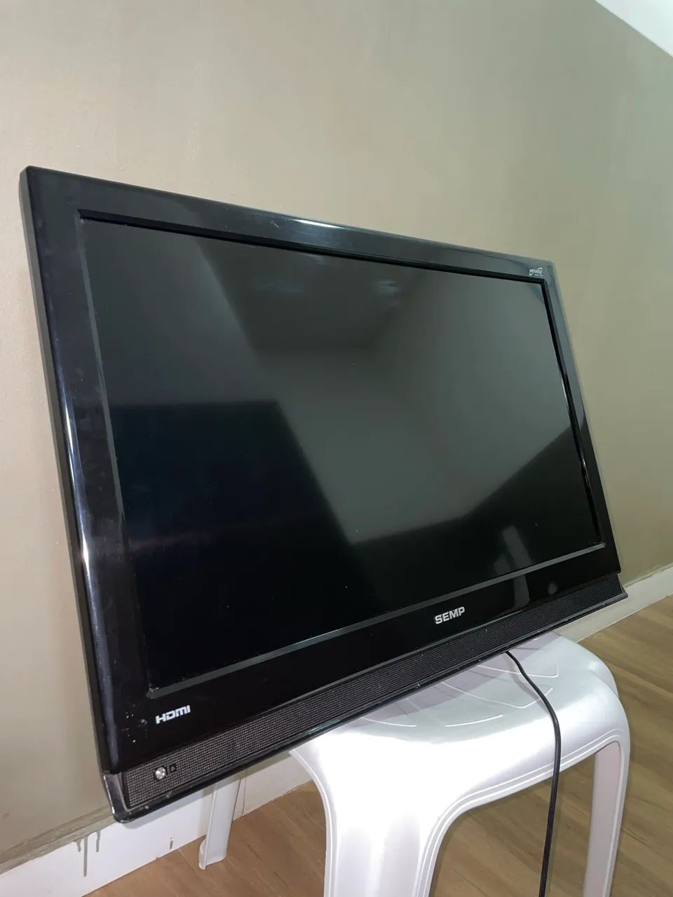 Semp LCD 32 polegadas