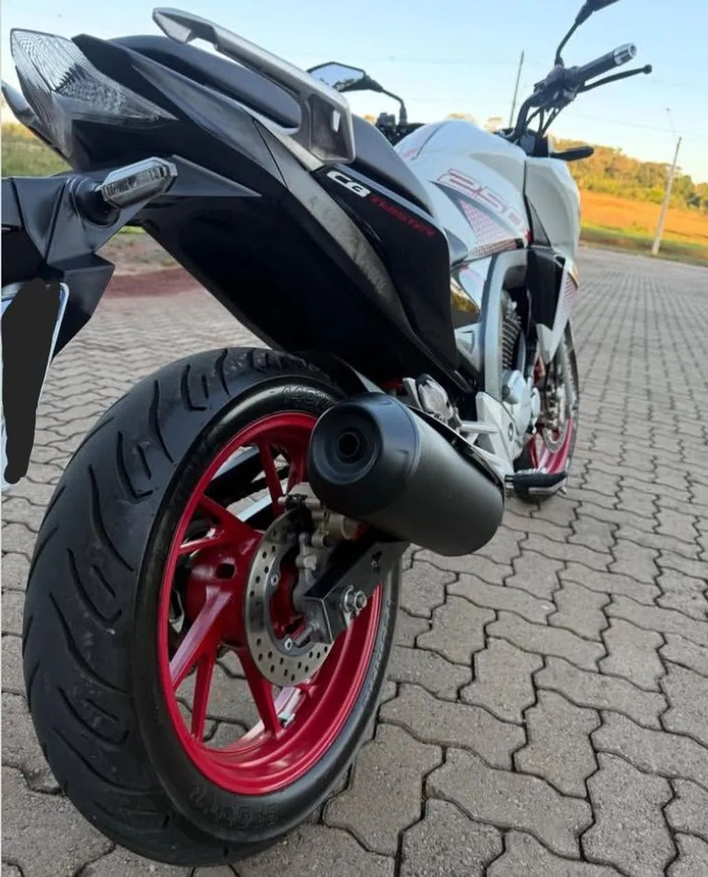 Honda  - Foto 4