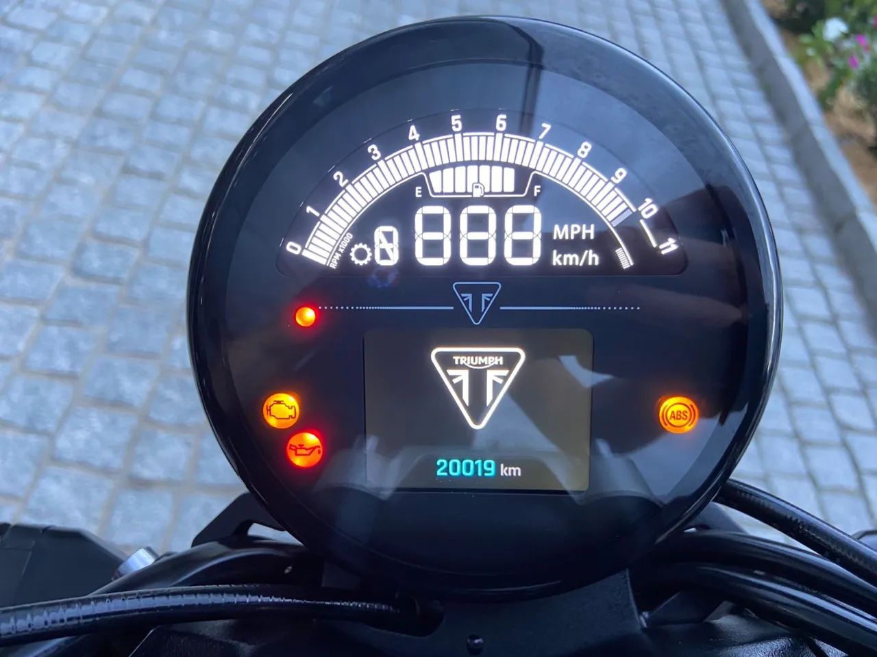 Triumph Trident 660 - Foto 4