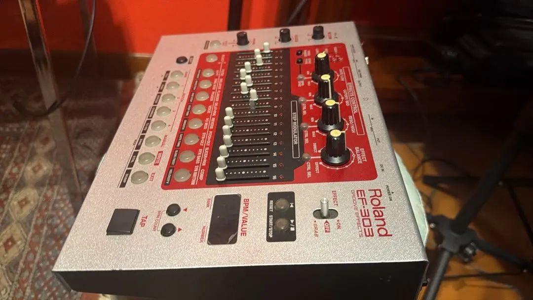 Roland EF-303 - Foto 3