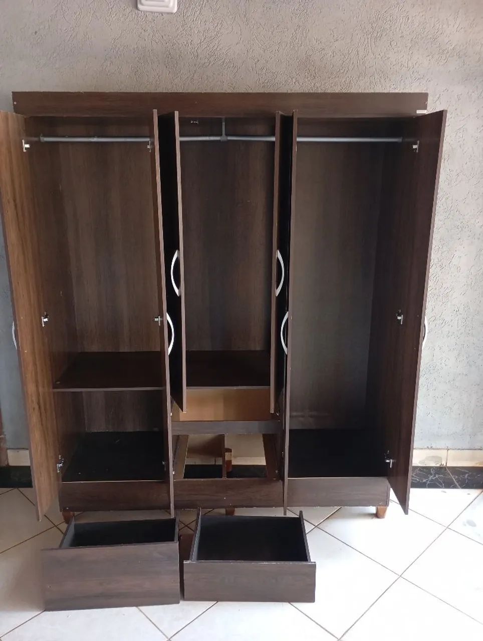 Guarda-roupa 6 portas - Foto 3