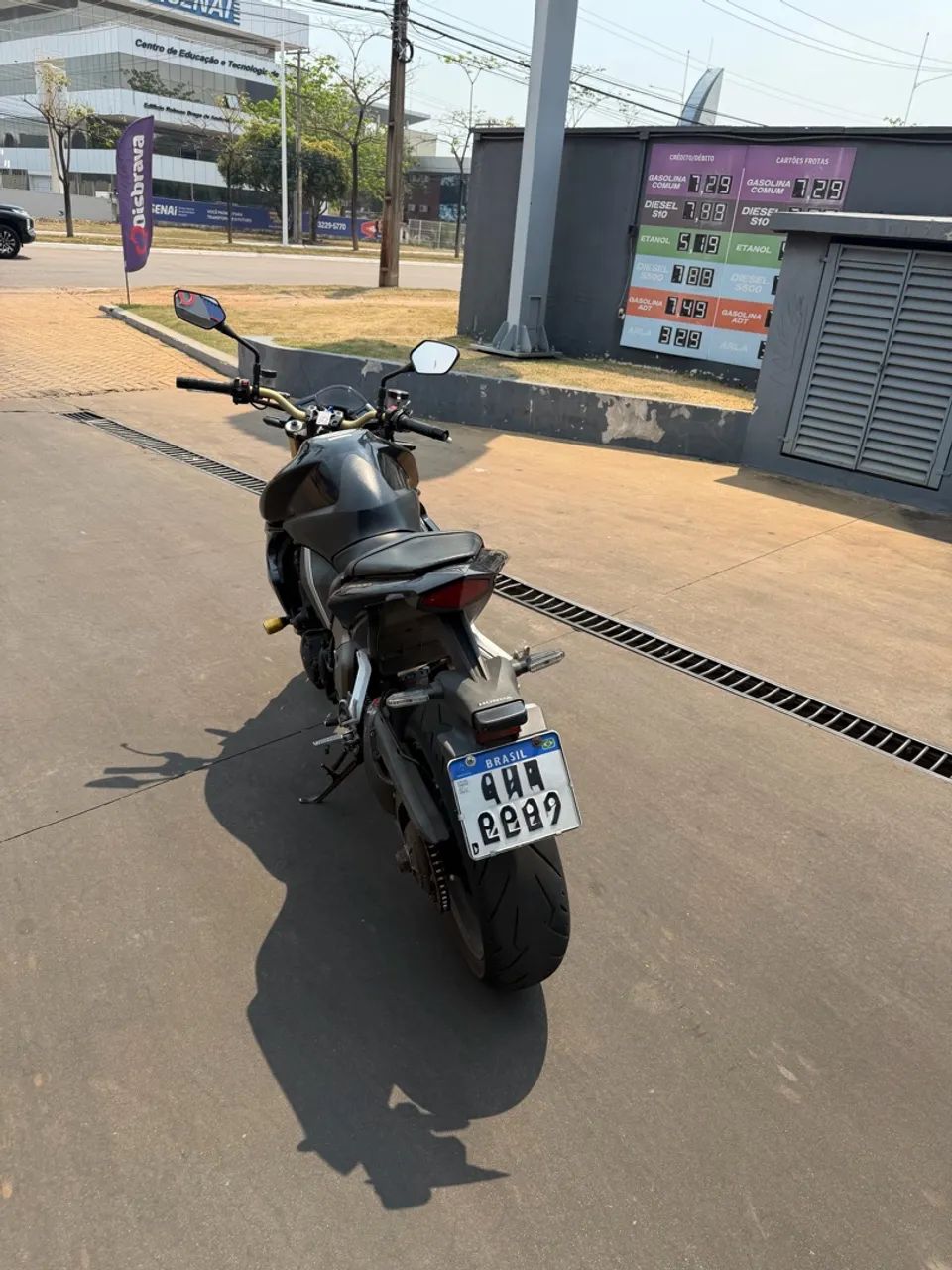 Cb1000r  - Foto 4