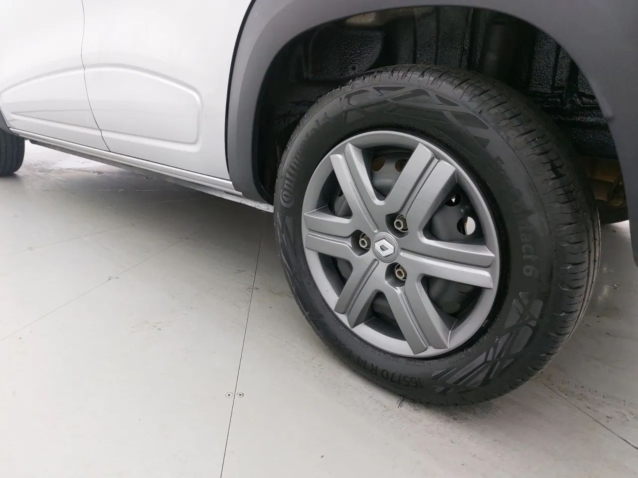 Renault Kwid 1.0 Zen, foto 12 de 18