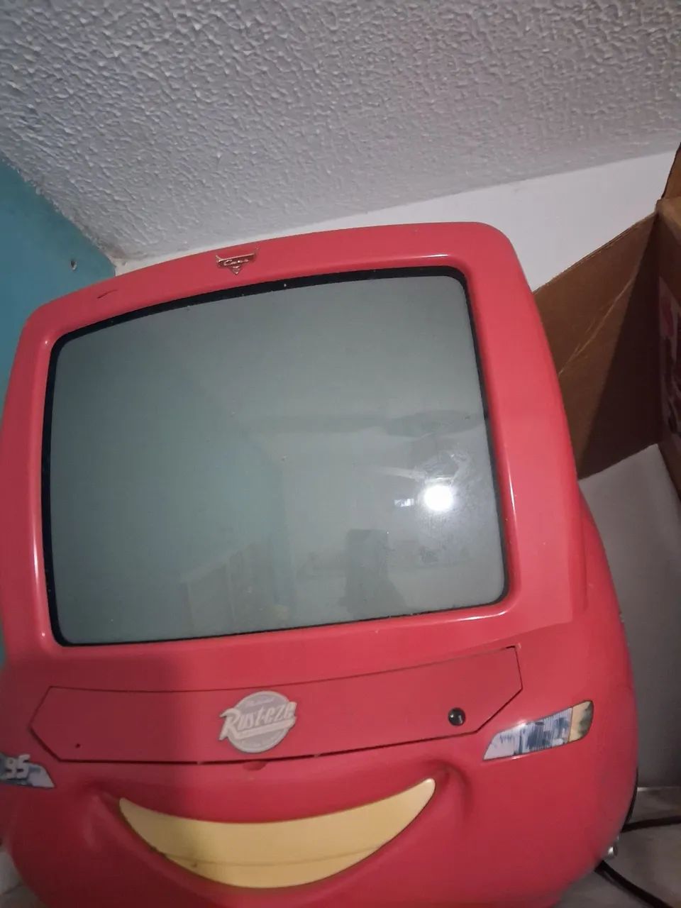 Tv relâmpago mcqueen