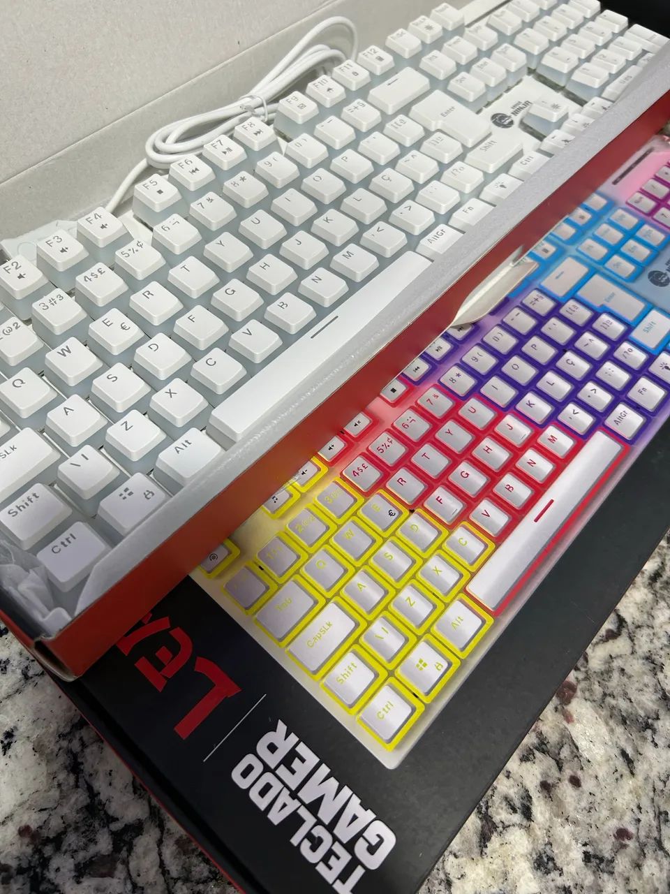 ティート　ニヒトニア　ニヒトニアCRP Teclado Mecânico Gamer Ninja Leap Pudim com RGB Lacrados