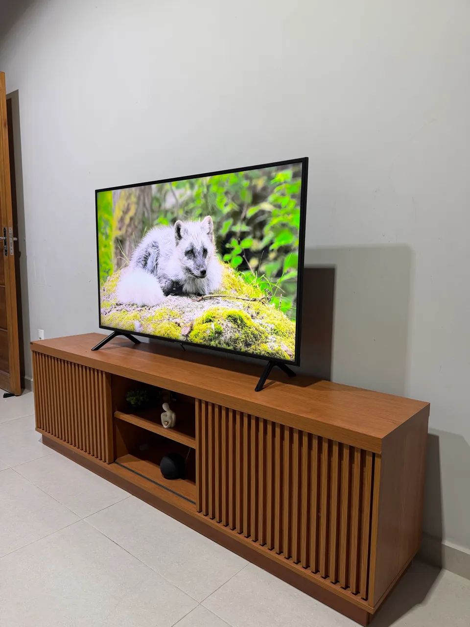 Rack pra sala + TV Samsung 4K 50 polegadas RU7100 + Alexa 5º geração  - Foto 3