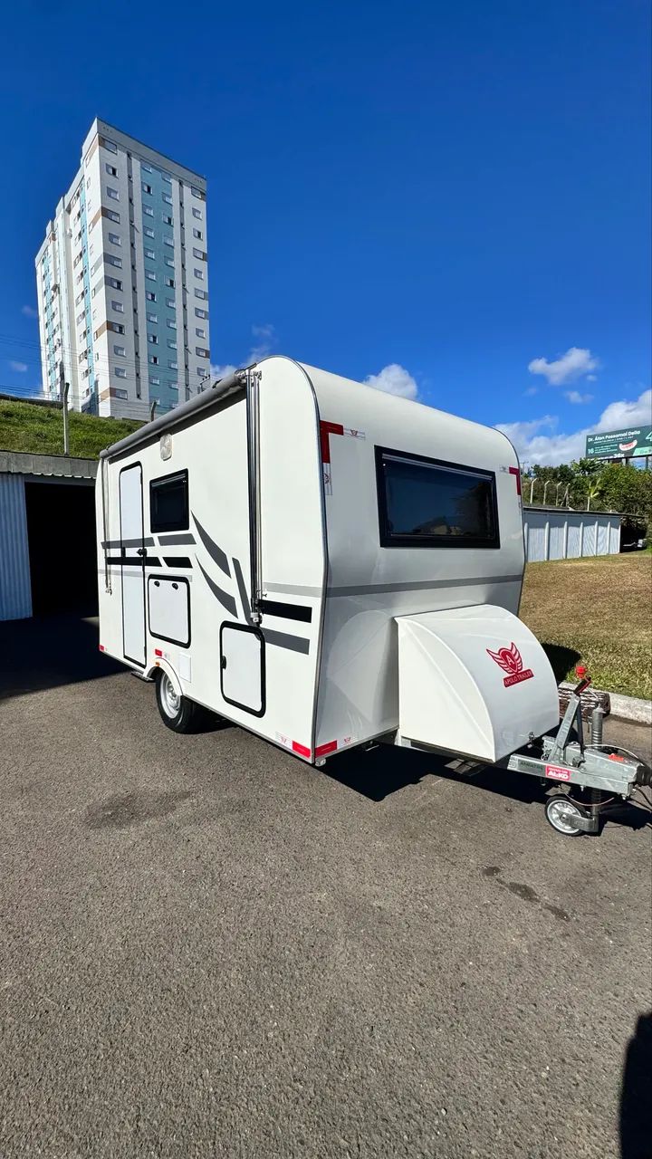 Trailer Apolo Young 2022