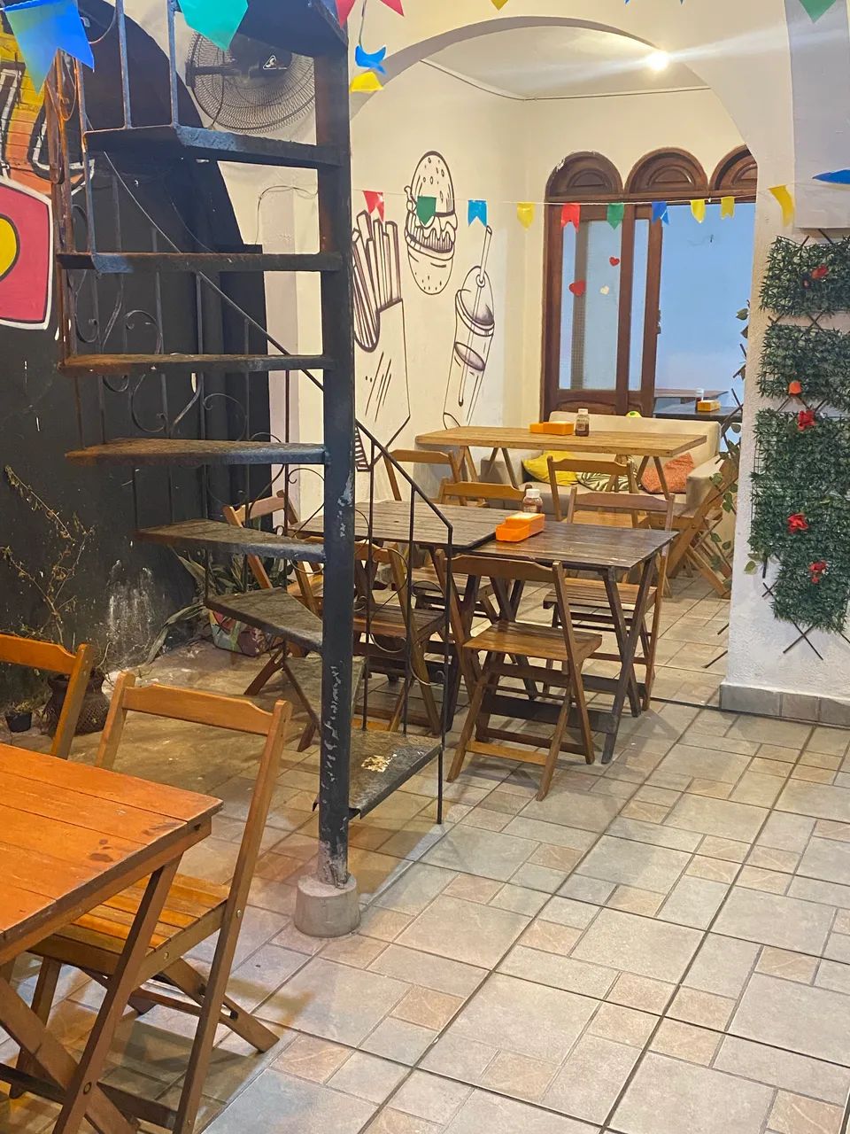Jogo de mesas e cadeiras  - Foto 4