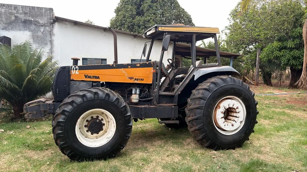 TRATOR BH 180 - Foto 2