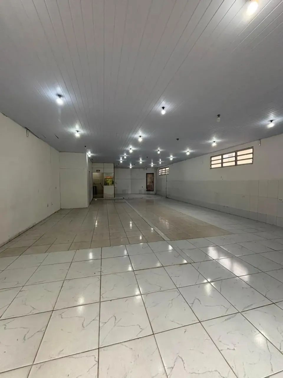 Sala para augar com 147m² em Areias - São José - SC - Foto 5