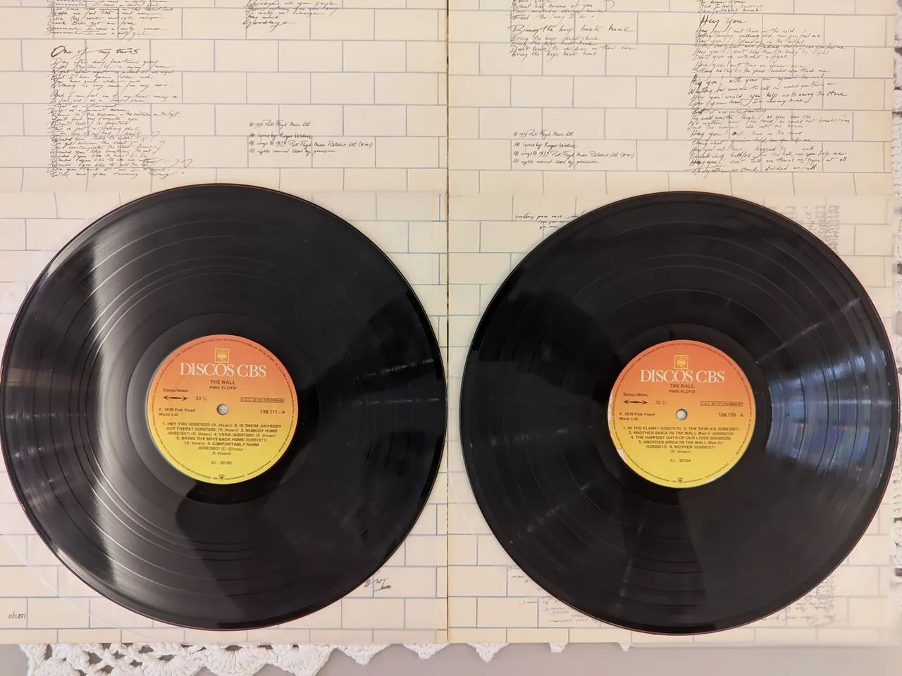 LP Disco de Vinil Pink Floyd - The Wall - Foto 2