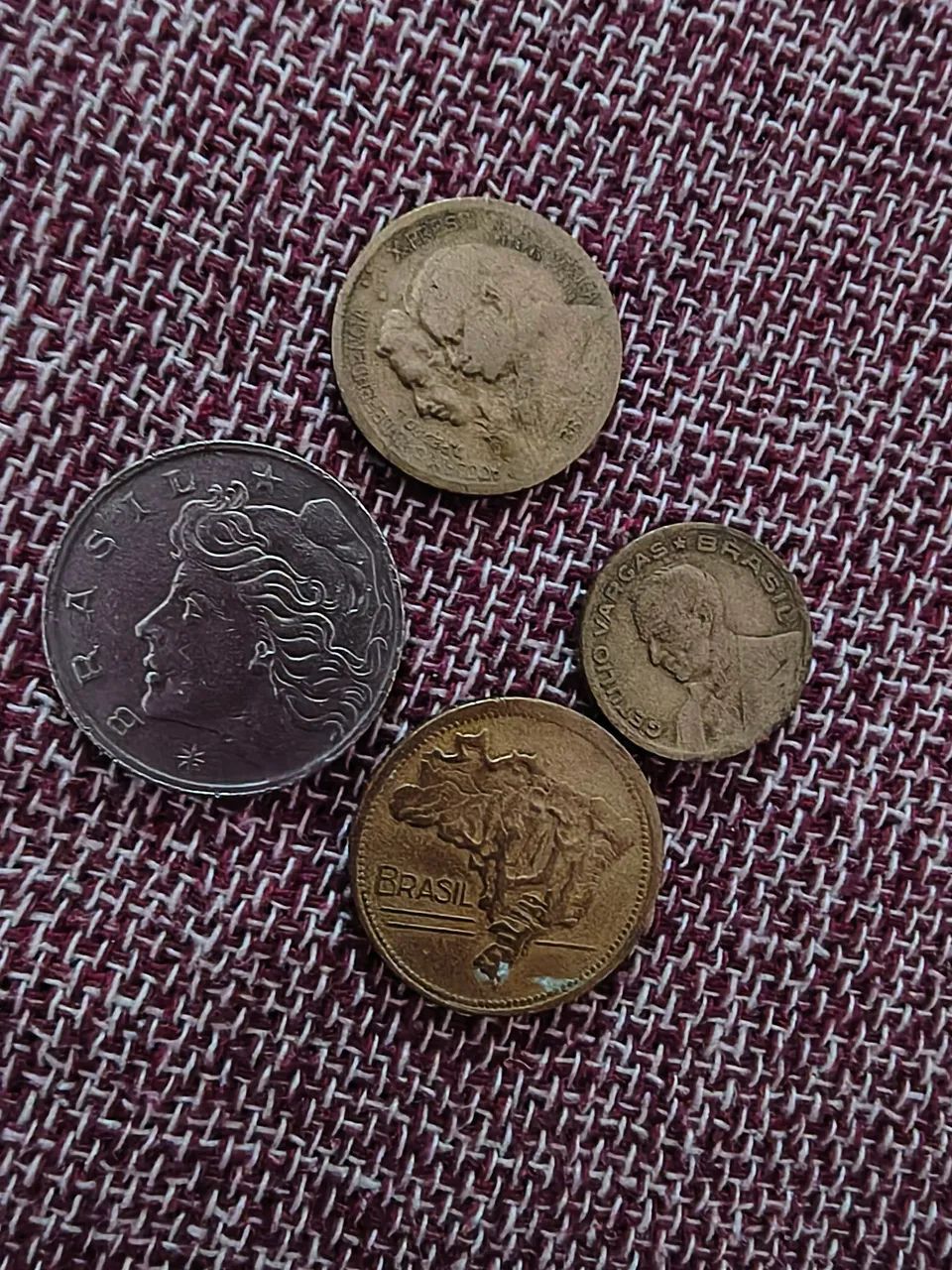 Moedas antigas brasileiras. - Foto 2