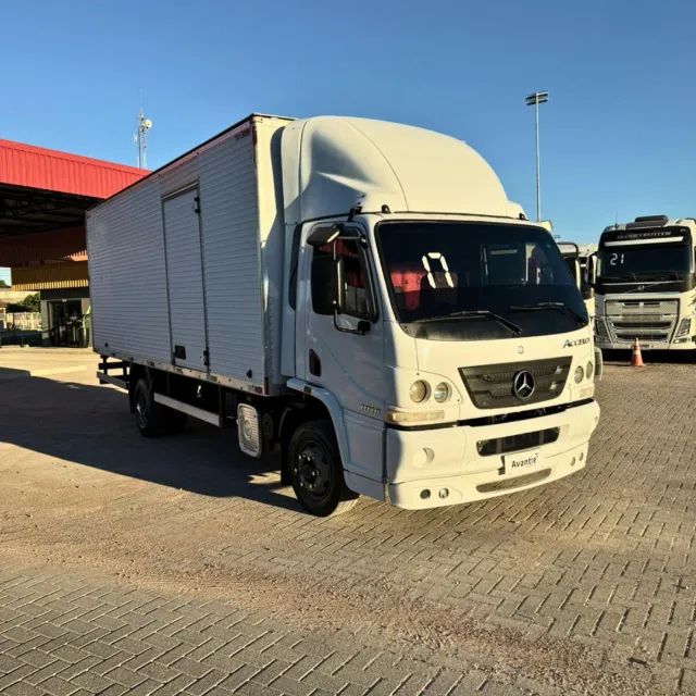 MB ACCELO 1016 4x2 - Foto 3