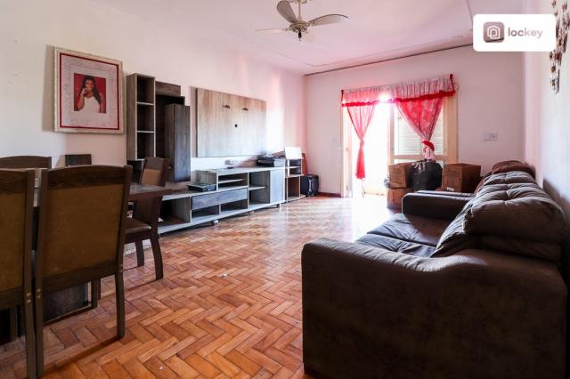 Casa com 320m² e 3 quartos