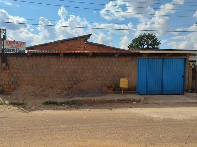 Vende-se essa casa