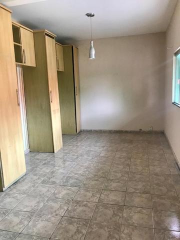 Casa 3/4 grande bastante arejada localização excelente - Foto 3