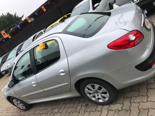 Peugeot 207 Sedan 207 passion 4P