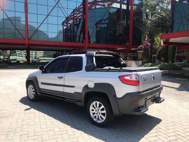 Fiat Strada Adventure cd 3 portas automática 1.8 flex com GNV completa - Foto 5
