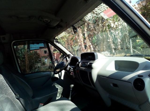 Vendo ou troco em carro de passeio - Foto 6