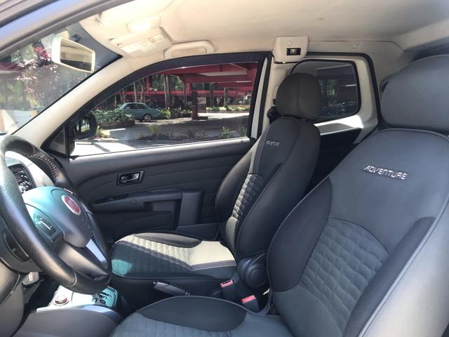 Fiat Strada Adventure cd 3 portas automática 1.8 flex com GNV completa - Foto 13