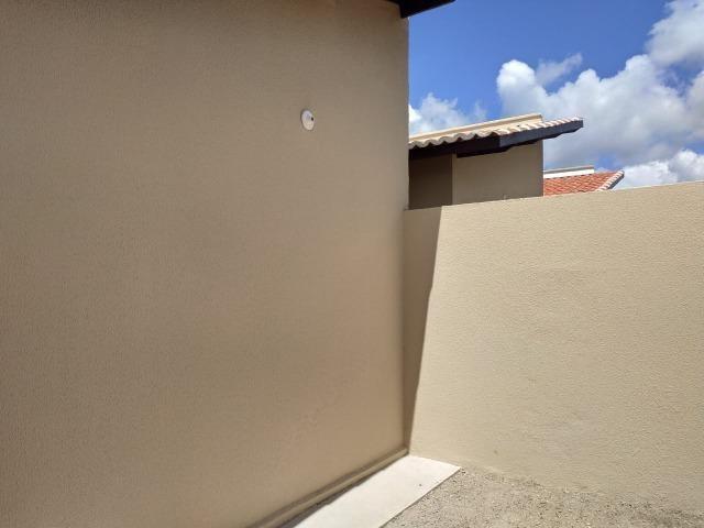 Entrada parcelada, escritura grátis, 2 quartos, 2 wc's, garagem, varanda, sala, coz - Foto 7
