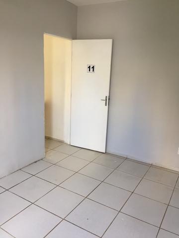 Alugo kitinete próximo mercado dos peões - Foto 4