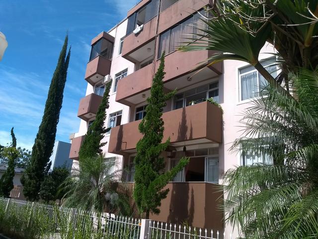 Apartamento mobiliado e decorado no centro de Santo Amaro da Imperatriz - Foto 2