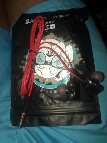 Fone de ouvido Descolado
