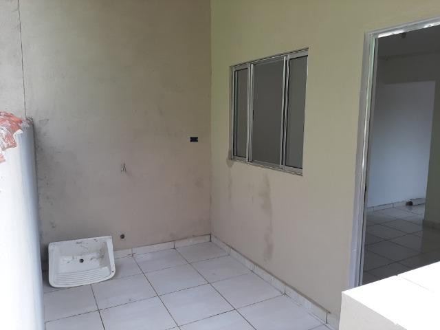 Aluga casa, quarto , sala , cozinha, banheiro e área de serviço - Foto 4