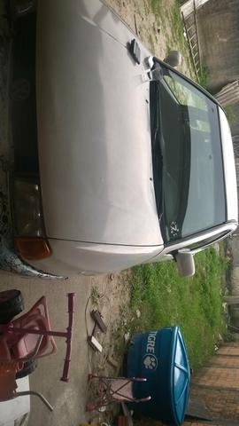 Vendo ou troco Pollo 1.8 1997 troco por moto carro com dock tudo ok