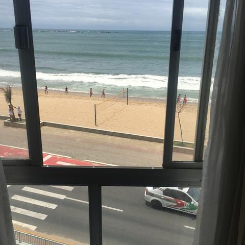 Apartamento de frente para o mar alugo por dia 350 no centro - Foto 2