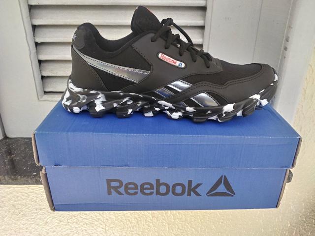 rebook tenis