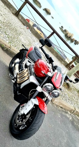 TRIUMPH ROCKET 3R 2021 IMPECÁVEL.