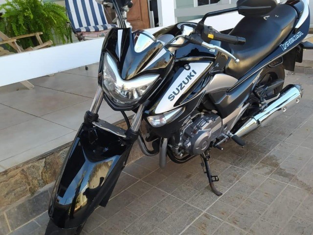 SUZUKI INAZUMA 2016